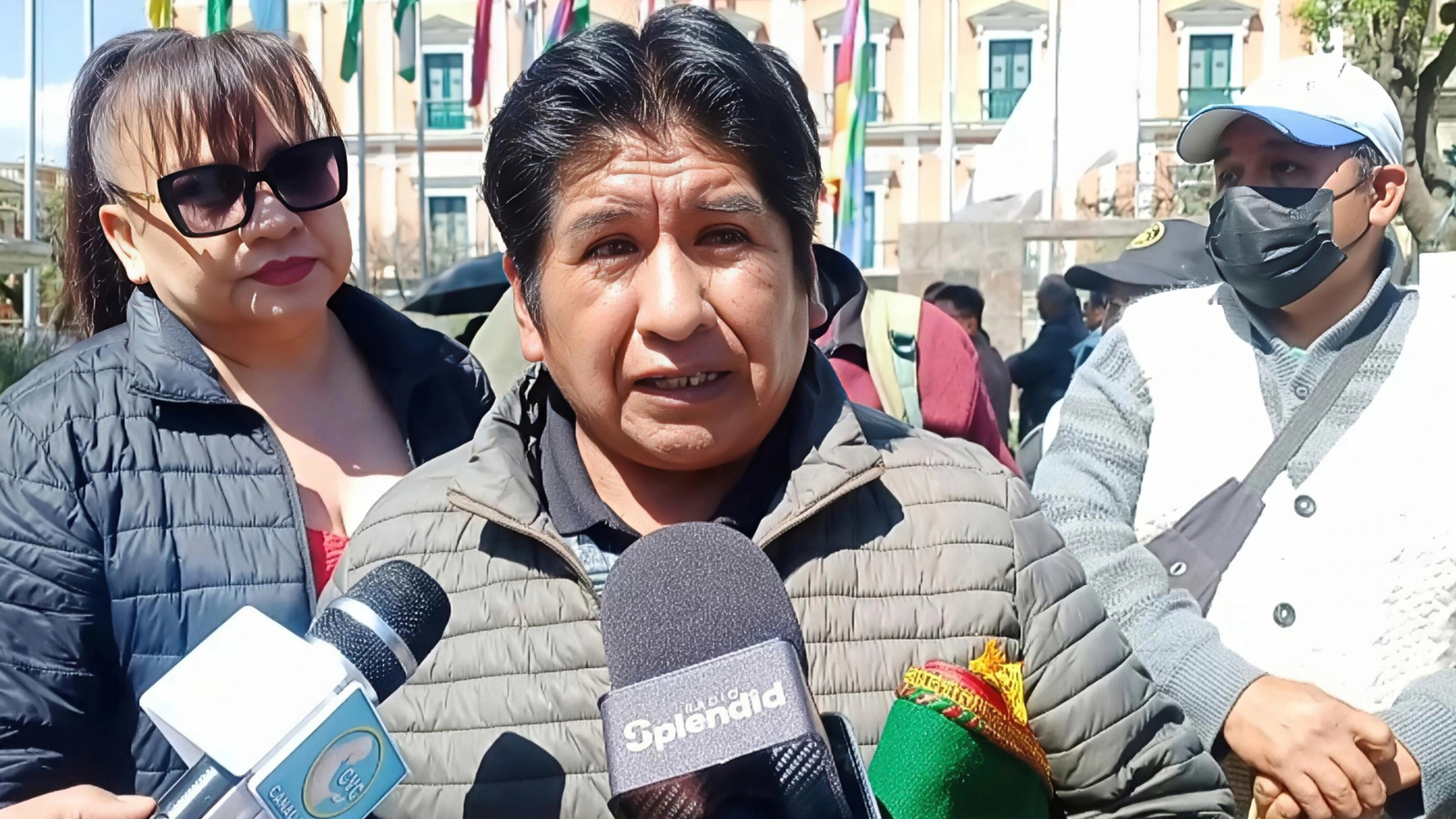 Fejuve La Paz rechaza alza de pasajes en el transporte público y plantea cambios estructurales en la economía 004 17