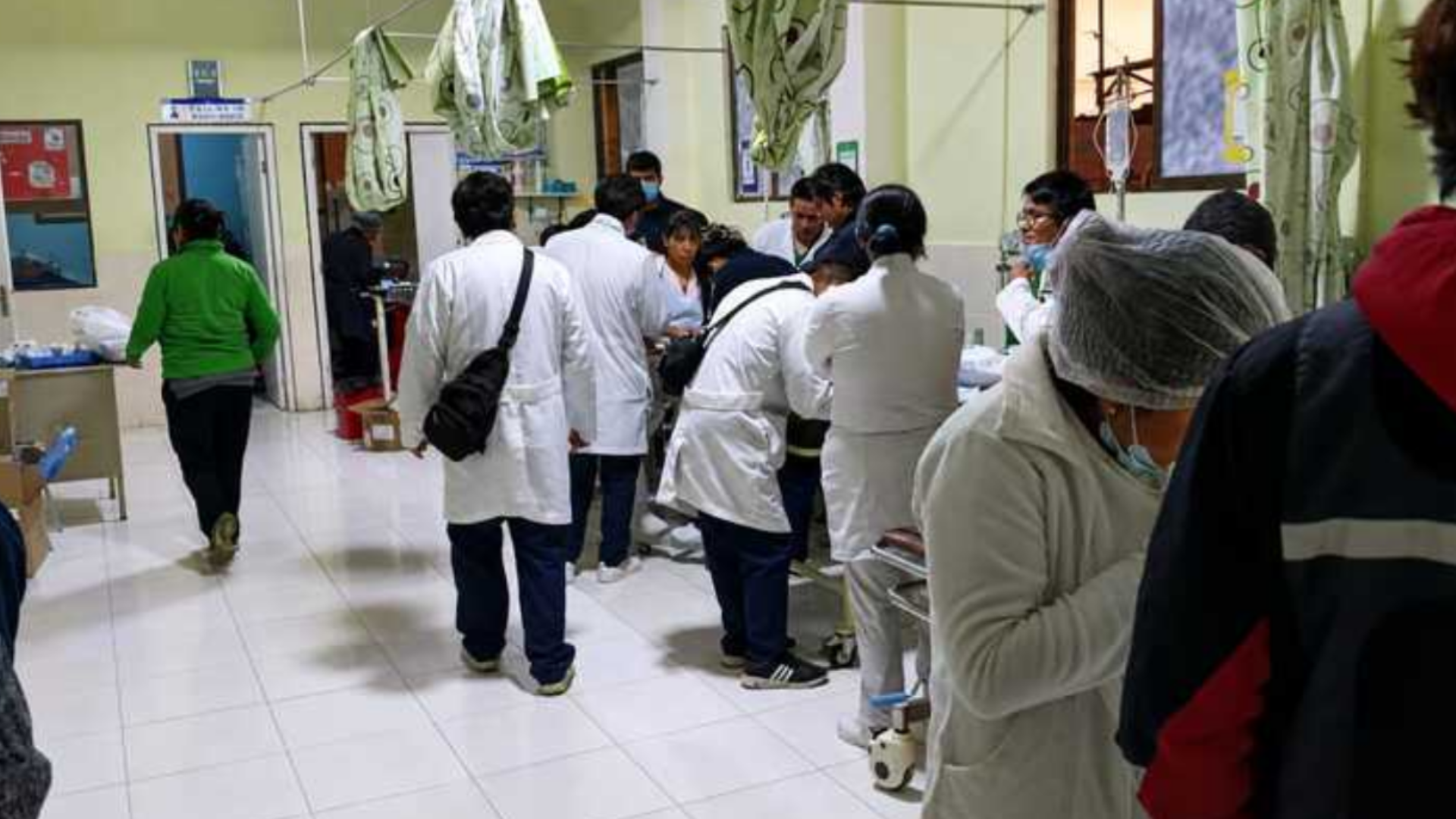 Gobierno descentraliza trámite de matrícula profesional y ya no será necesario viajar a La Paz 004 2026 10 06T191839.823