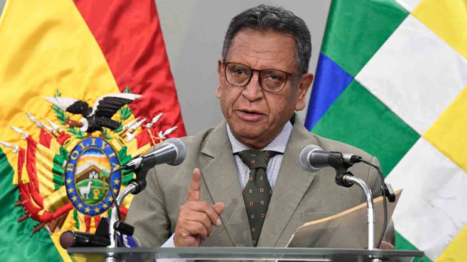 Oviedo vincula a exfiscal Roger Mariaca con organización y financiamiento de los 53 días de bloqueo 004 2026 10 09T170538.776