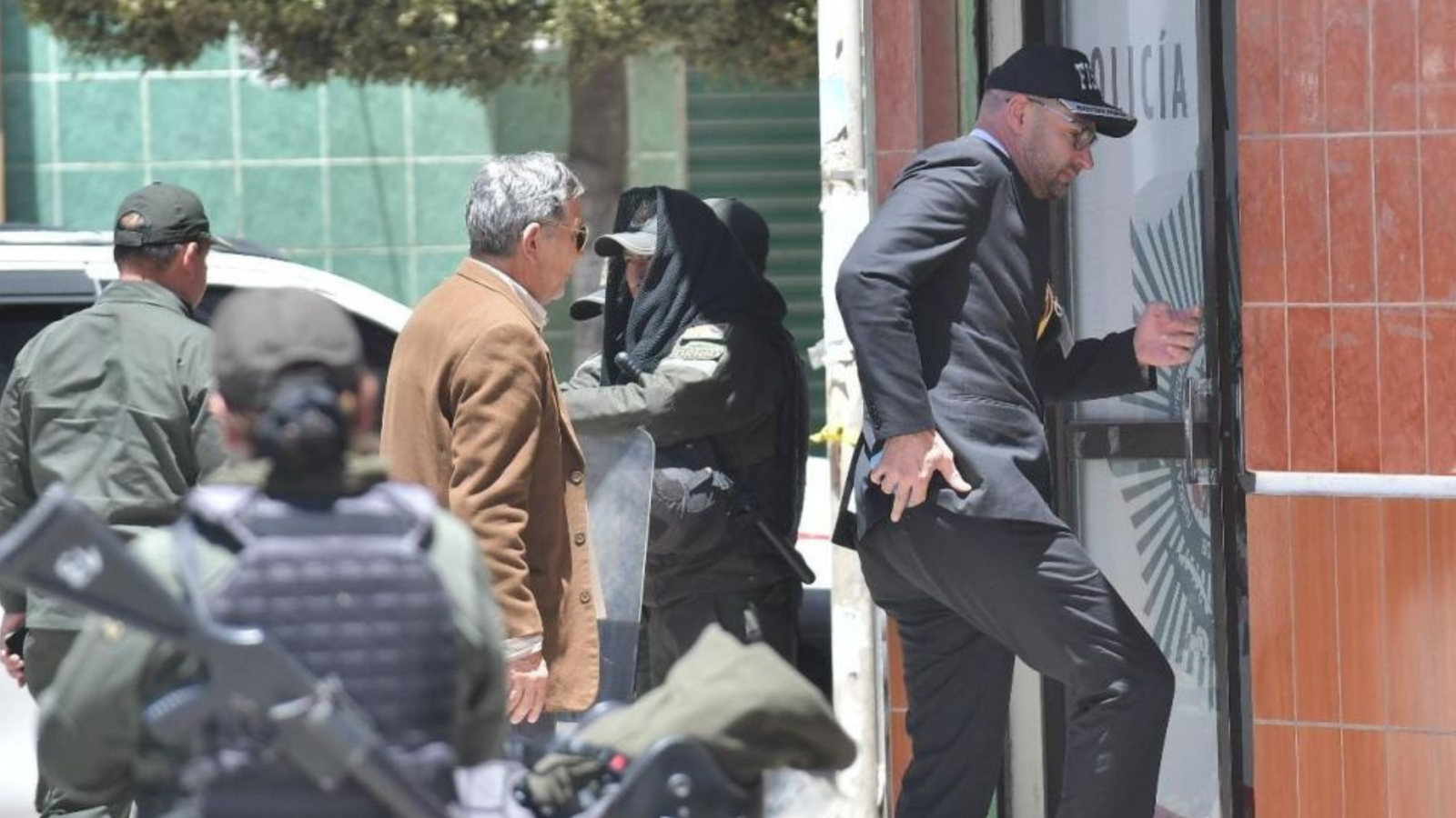 Destituyen al fiscal encargado de tomar declaraciones a Roger Mariaca 004 70