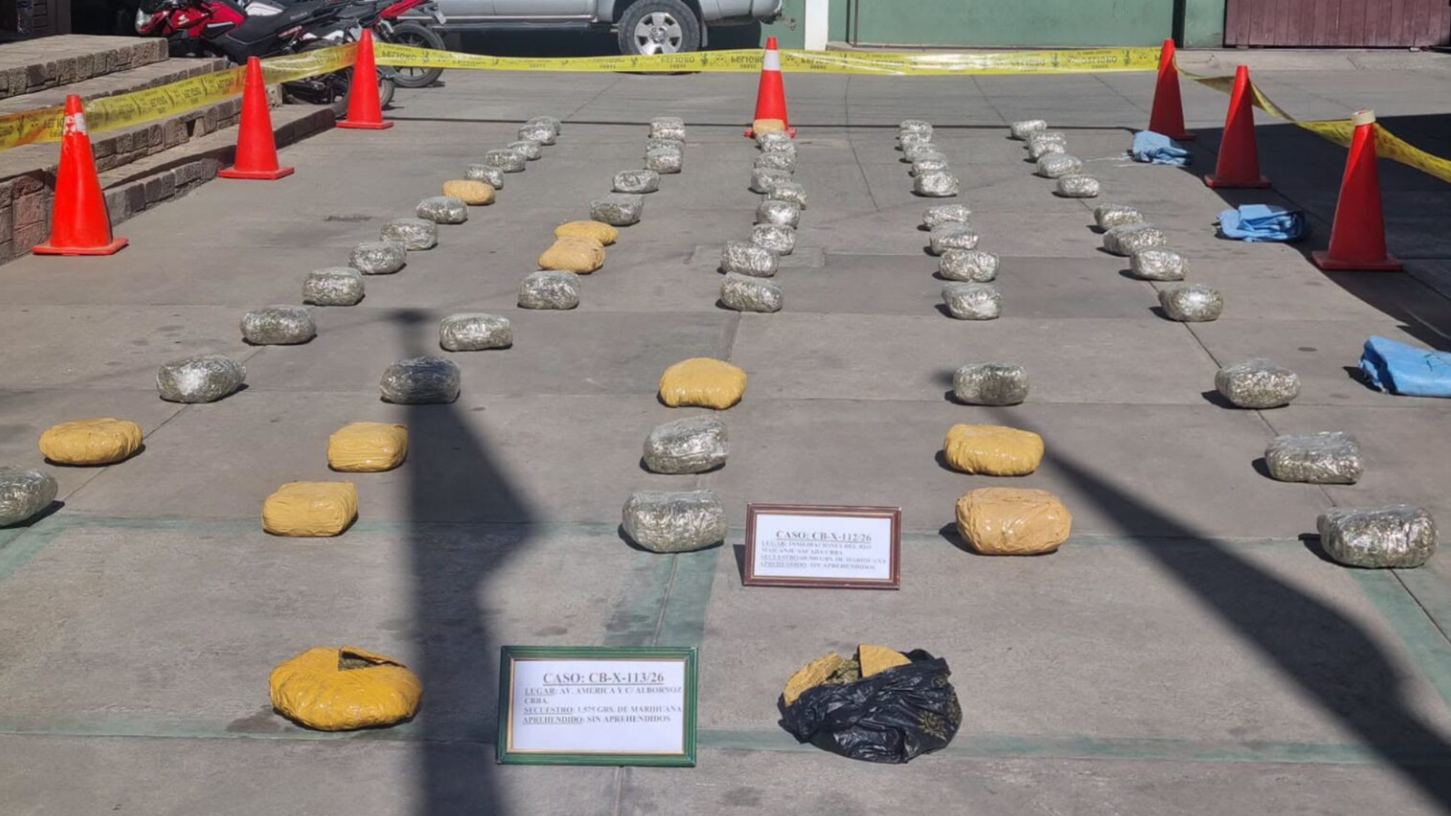 Felcn decomisa más de cinco kilos de sustancia controlada en un bus con destino a Santa Cruz 004 96