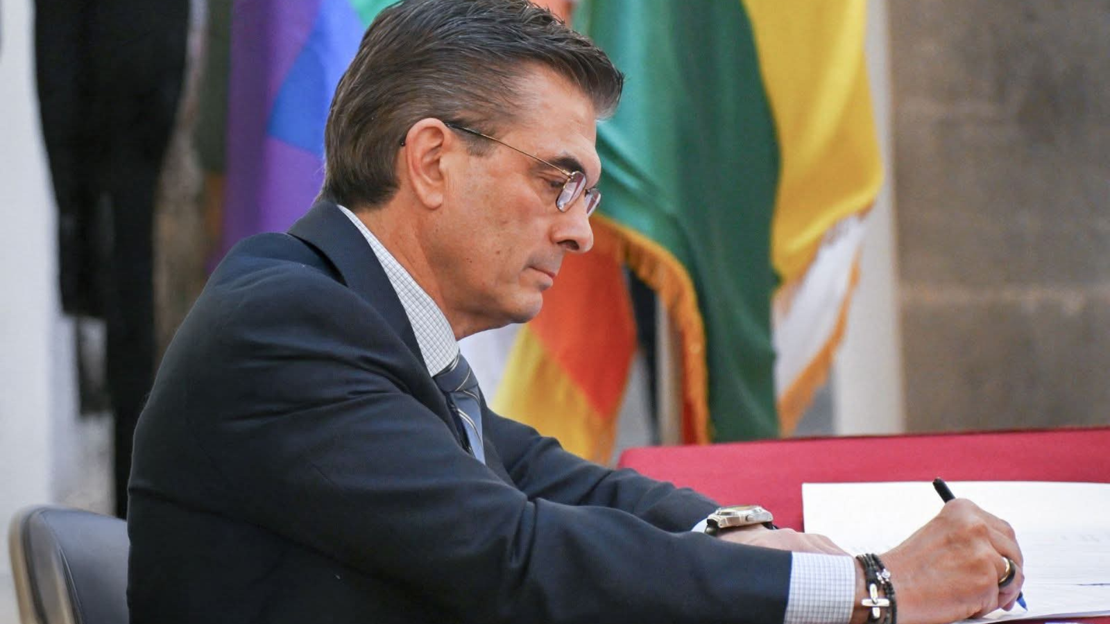 Presidente Paz promulga ley que modifica la Ley 492 y permitirá financiar proyectos UPRE con recursos externos 004 20260917 220523 0000