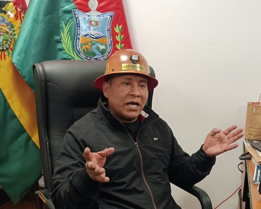 “Habilitan a Andrónico o vayan alistando sus maletas”: Diputado Freddy López lanza advertencia al Gobierno 05a7fb16 c59d 47f7 933e db7e963f7626 990x743 1 e1747760842764