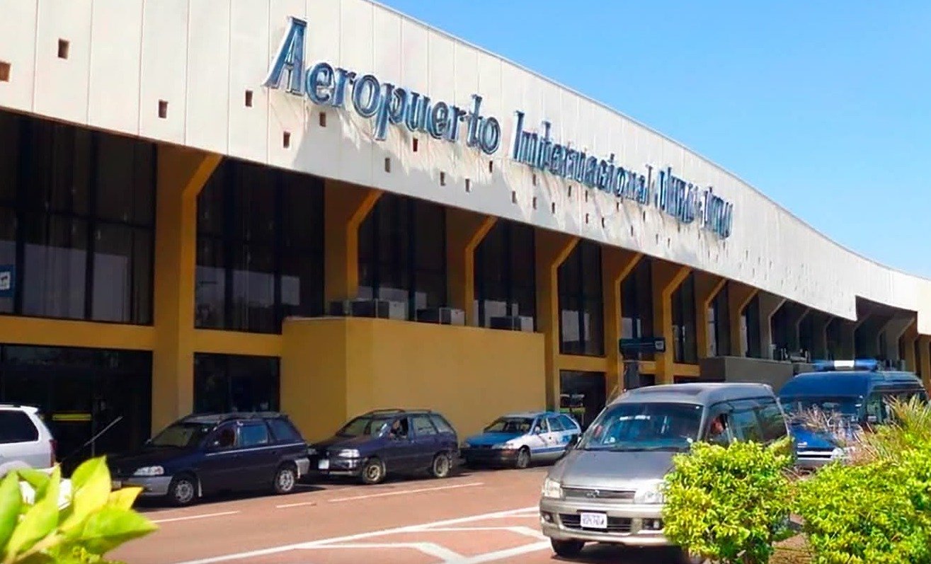 Caso ‘maletas’: Aduana presenta querella contra personal del aeropuerto de Viru Viru por incumplir normativa 1000177168