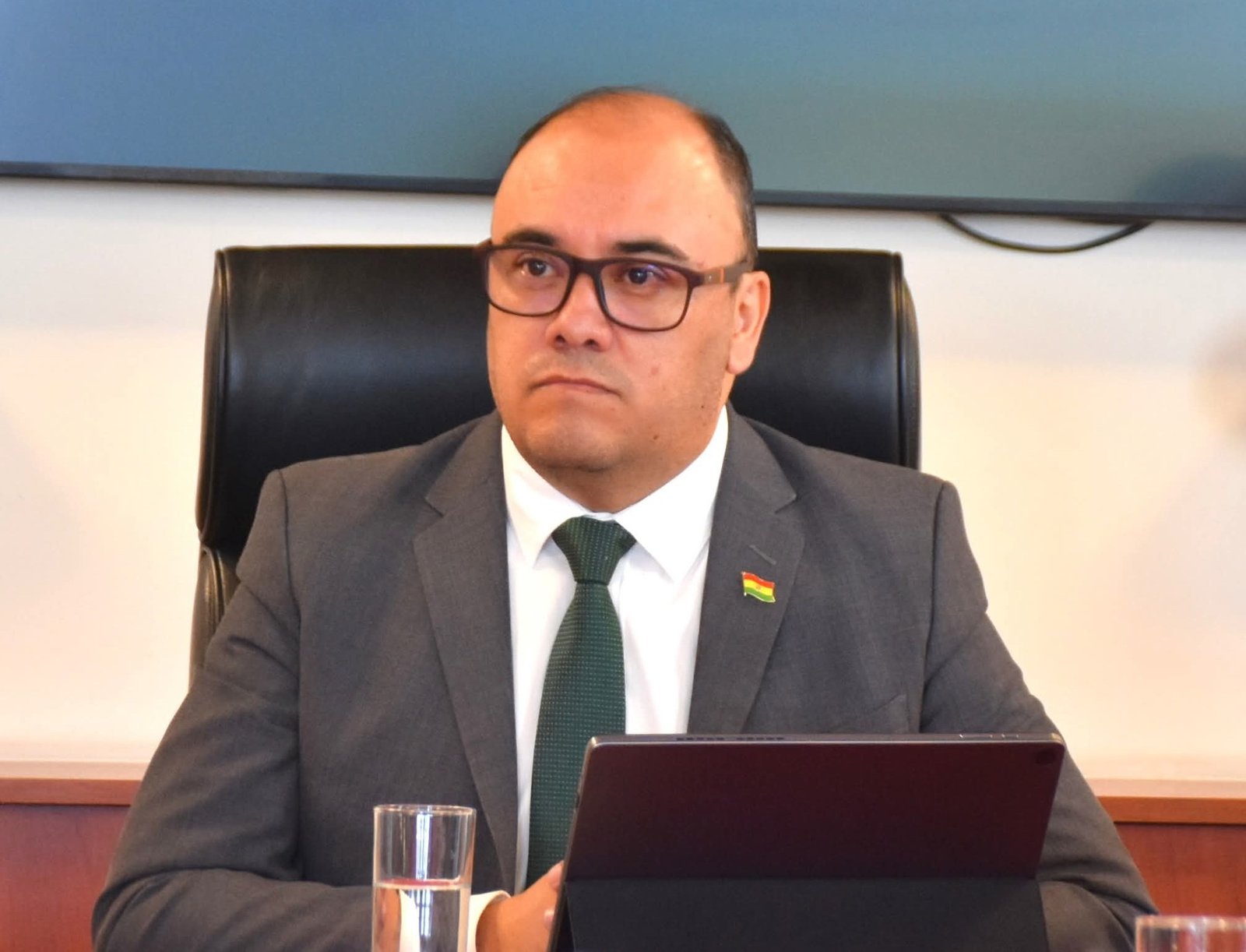 Justicia ordena al concejal Medrano eliminar videos difundidos contra el presidente del TSE 1000186041