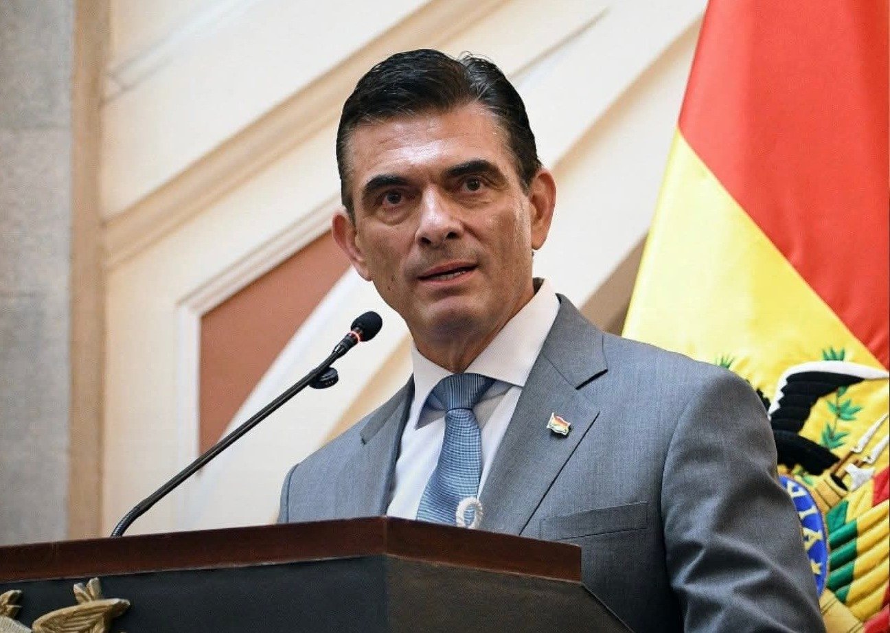 «Dejan un vacío imposible de llenar»: Paz expresa condolencias por las víctimas del siniestro aéreo en El Alto 1000188395