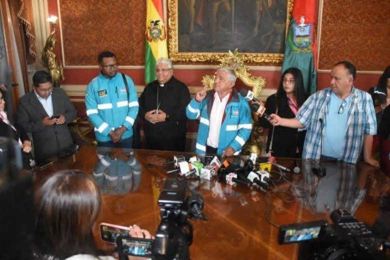 Arias promulga la Ley 619 que exime y condona impuestos a la Iglesia y ONG 1000201272