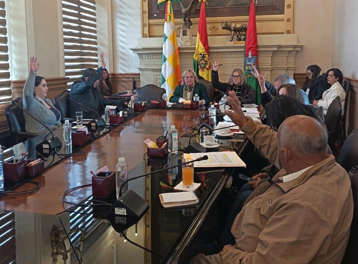 Concejo Municipal aprueba Ley de Libre Transitabilidad para garantizar abastecimiento en La Paz 1000221323