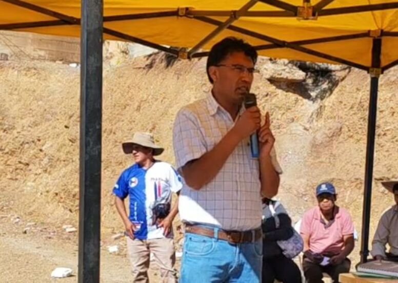 Condori sobre congreso de Lauca Ñ: “Fui a buscar unidad, no a subordinarme” 1000250358