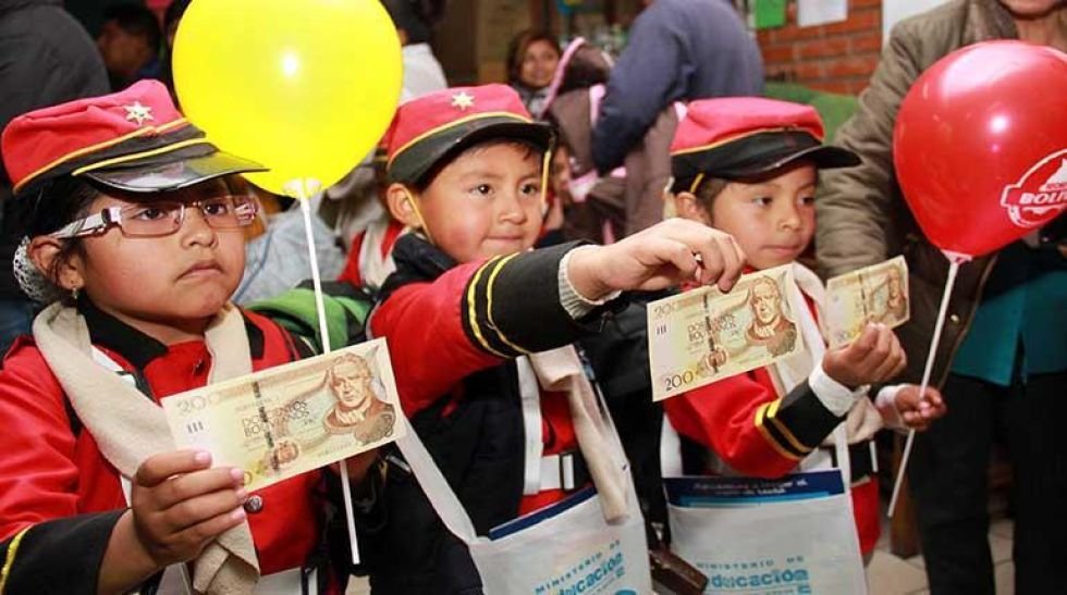 Desde este lunes el bono Juancito Pinto se paga sin restricción de cédula y se acerca su recta final 12792cab 792b 4915 93cb 54e787313f3a