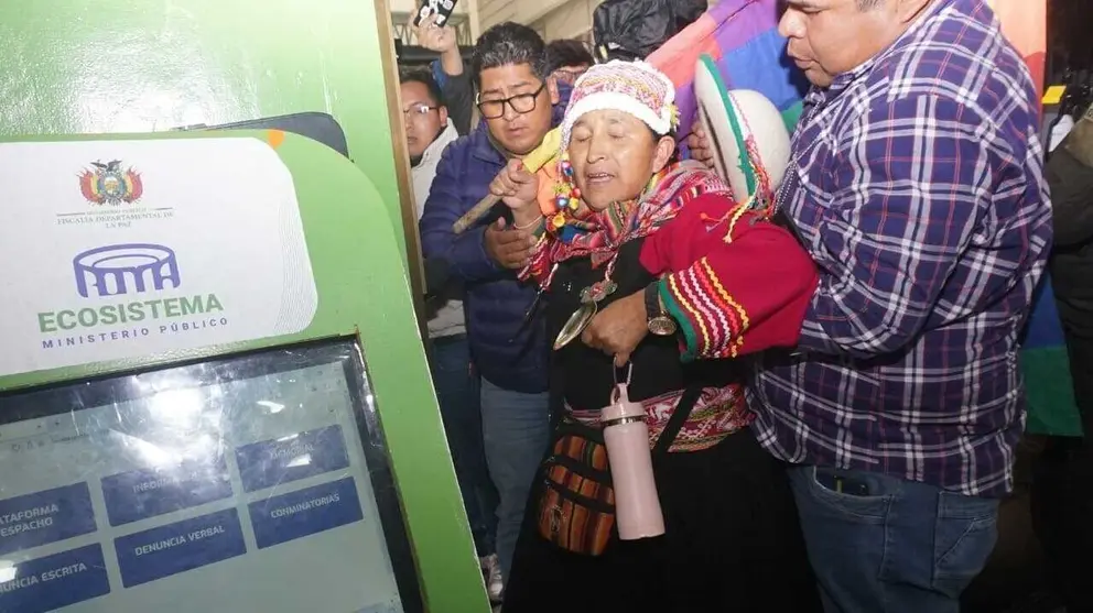 Abogado dice que Lidia Patty fue víctima de agresiones por policías durante su aprehensión 2025120509010529938