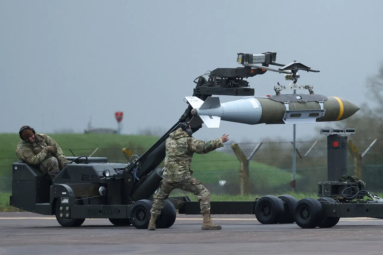 Irán recibe plan de 15 puntos de EEUU para acabar la guerra 2026 03 16T140337Z 42474535 RC2P5KASX0PI RTRMADP 3 IRAN CRISIS BRITAIN