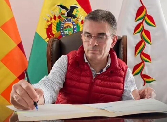 Paz promulga ley para beneficiar a 17.500 familias rurales con agricultura sostenible 206421w850h585c.jpg 1