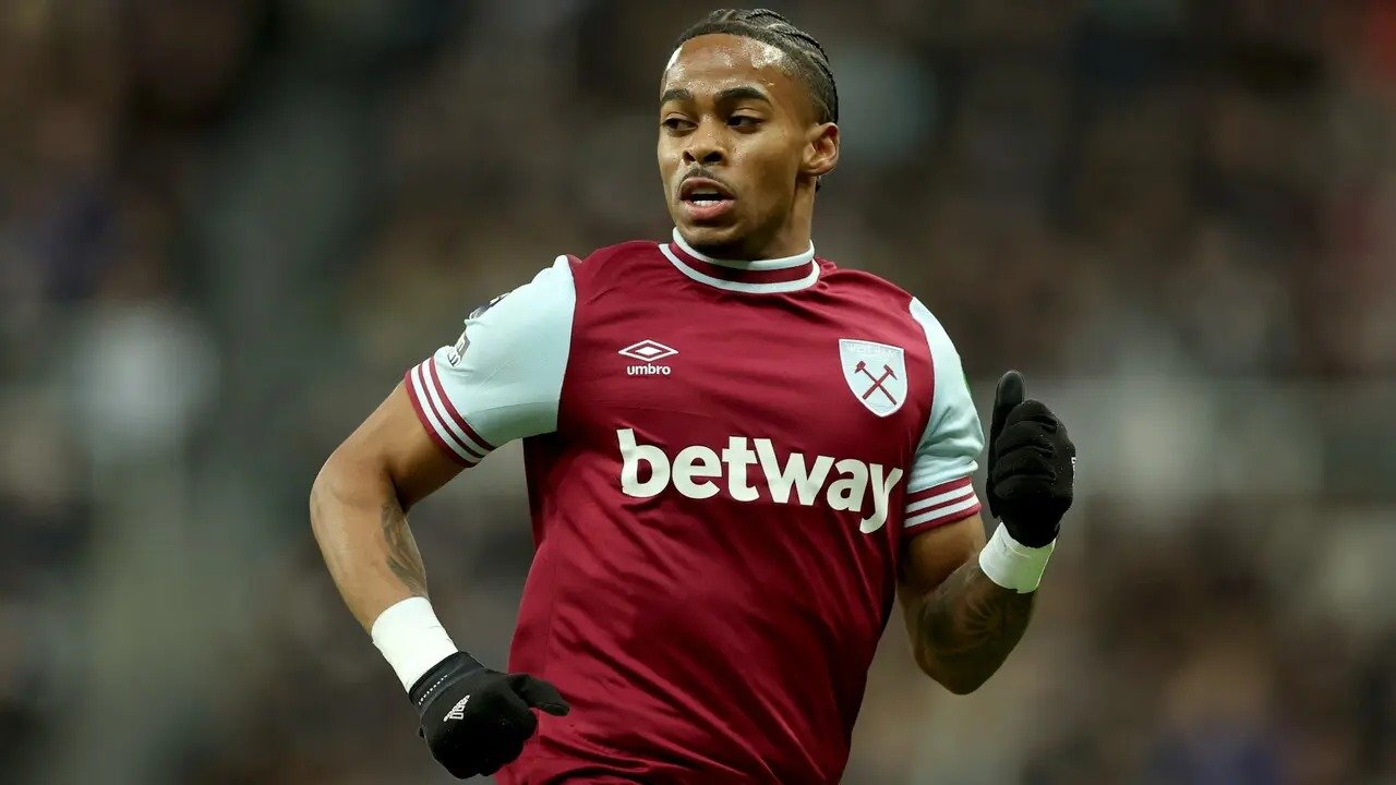 A semanas del repechaje mundialista, Surinam apunta a convocar a un futbolista de la Premier League como refuerzo 31a0adc0 b4db 4f12 b6c3 5bc18849125e