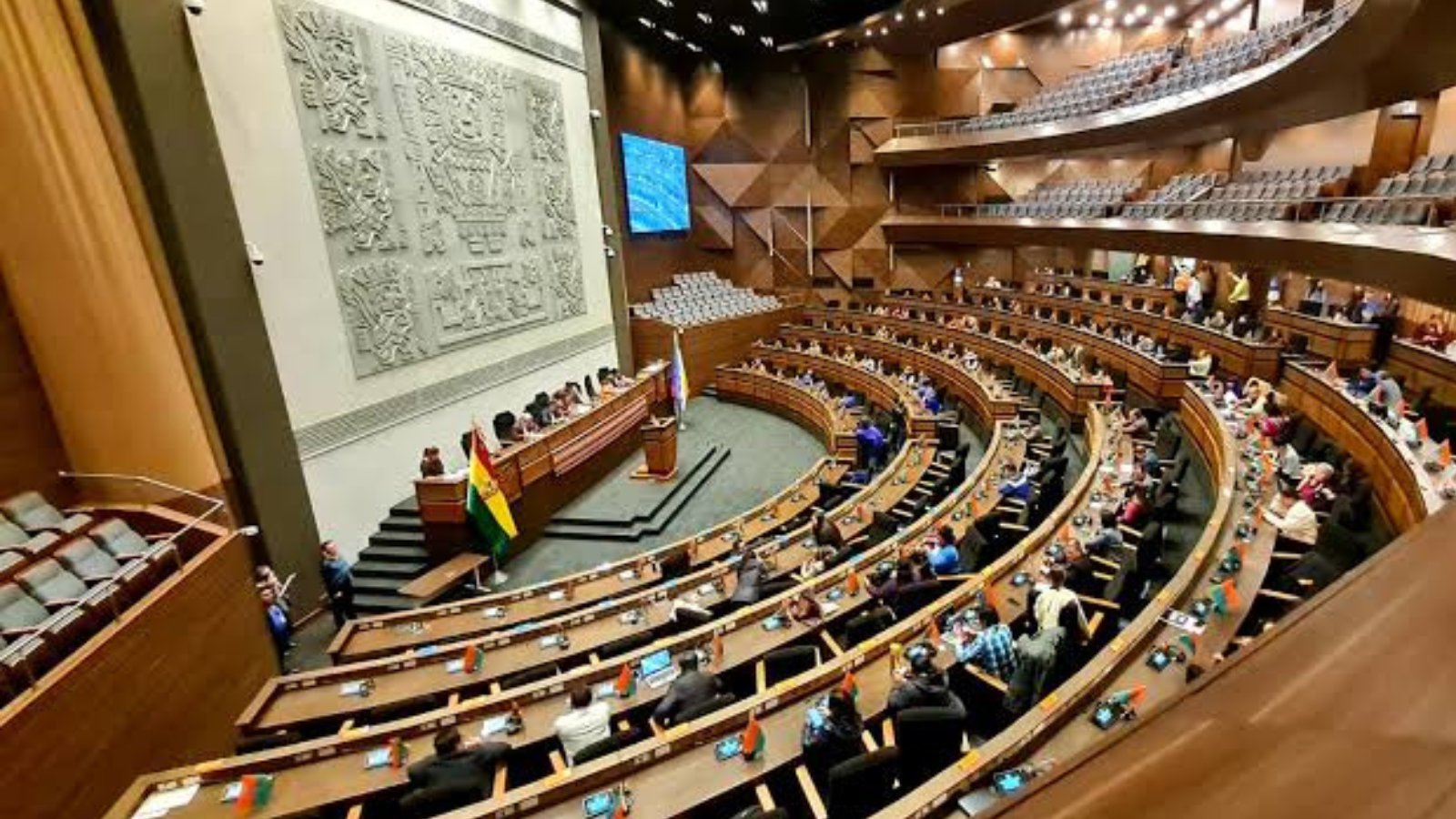Asamblea Legislativa reprograma interpelación al ministro de Defensa por explosiones en Viacha 3400 2026 10 28T162649.741