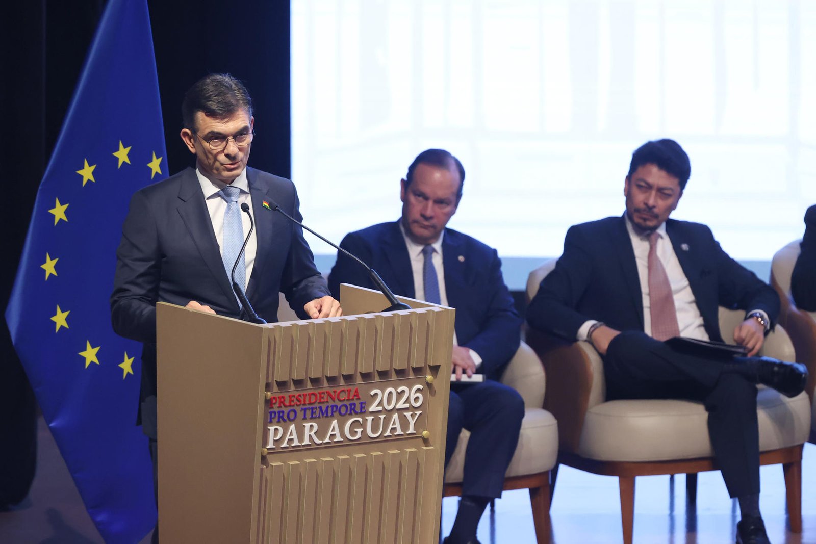 “Queremos que Bolivia sea un aliado de Mercosur, no una carga” dice el presidente Paz durante su intervención en Paraguay 40bf72bcf4f4e1abc51d6dd8312910b83efcab63w