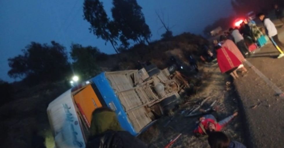 Accidente en el tramo Sucre-Tarabuco deja dos muertos y varios heridos 41da8bcc 8c26 4952 9e70 f299a2768e80