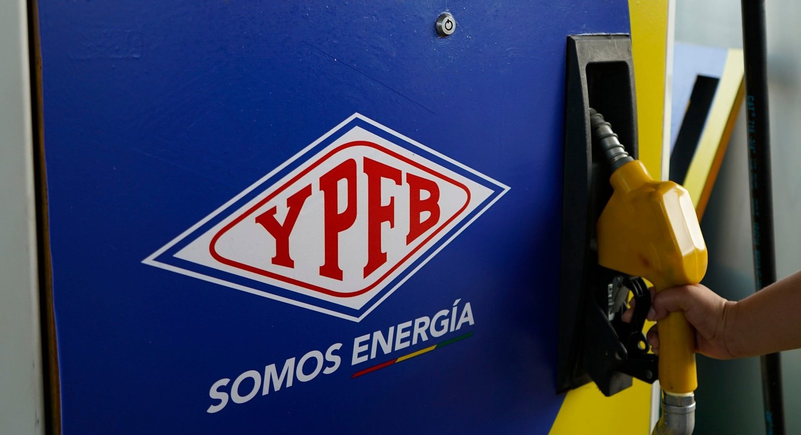 Imputan y piden cárcel para exdirector jurídico de YPFB por caso ‘Botrading’ 481072532 968844275337137 1624117956107559610 n 1