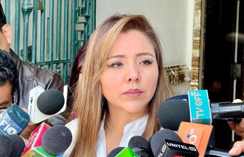 Alianza Libre presenta denuncia contra exviceministra Alcón por irregularidades en contratos de publicidad 485650080 1051747960335091 2323173309489346620 n 1