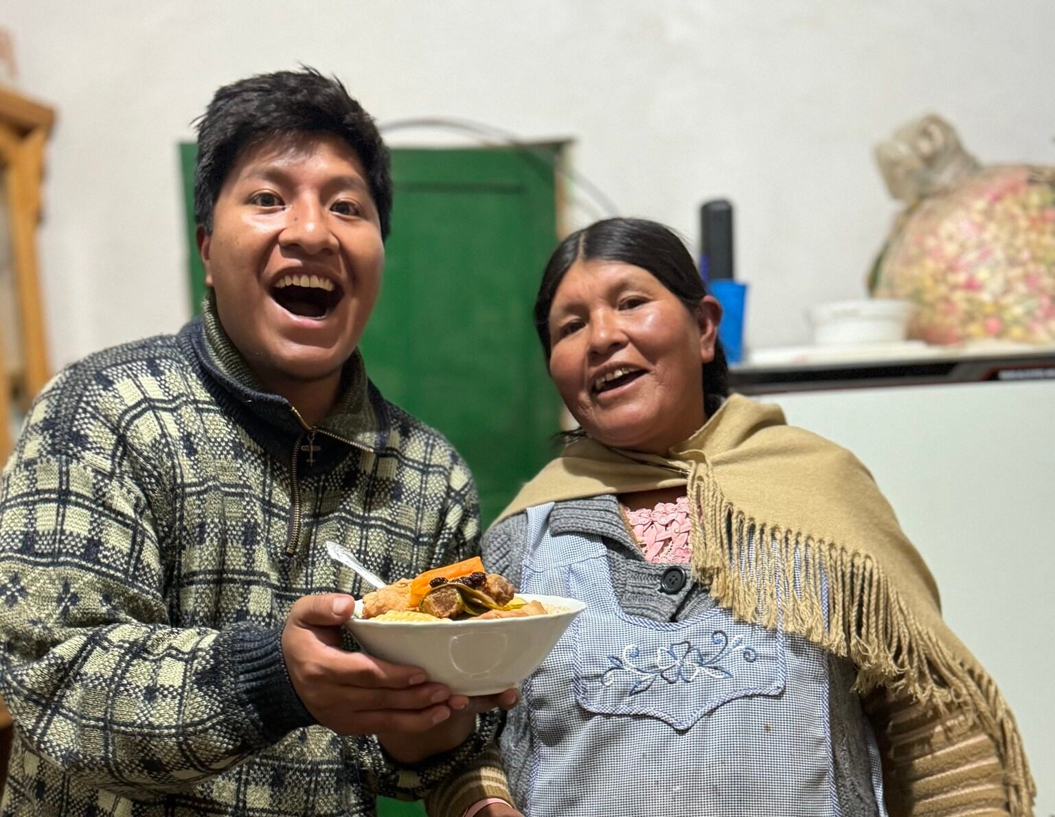 El creador de contenido Jhon Parker despide a su madre con un emotivo mensaje en redes 486547477 702826628786890 9207526005591486299 n e1772465981375