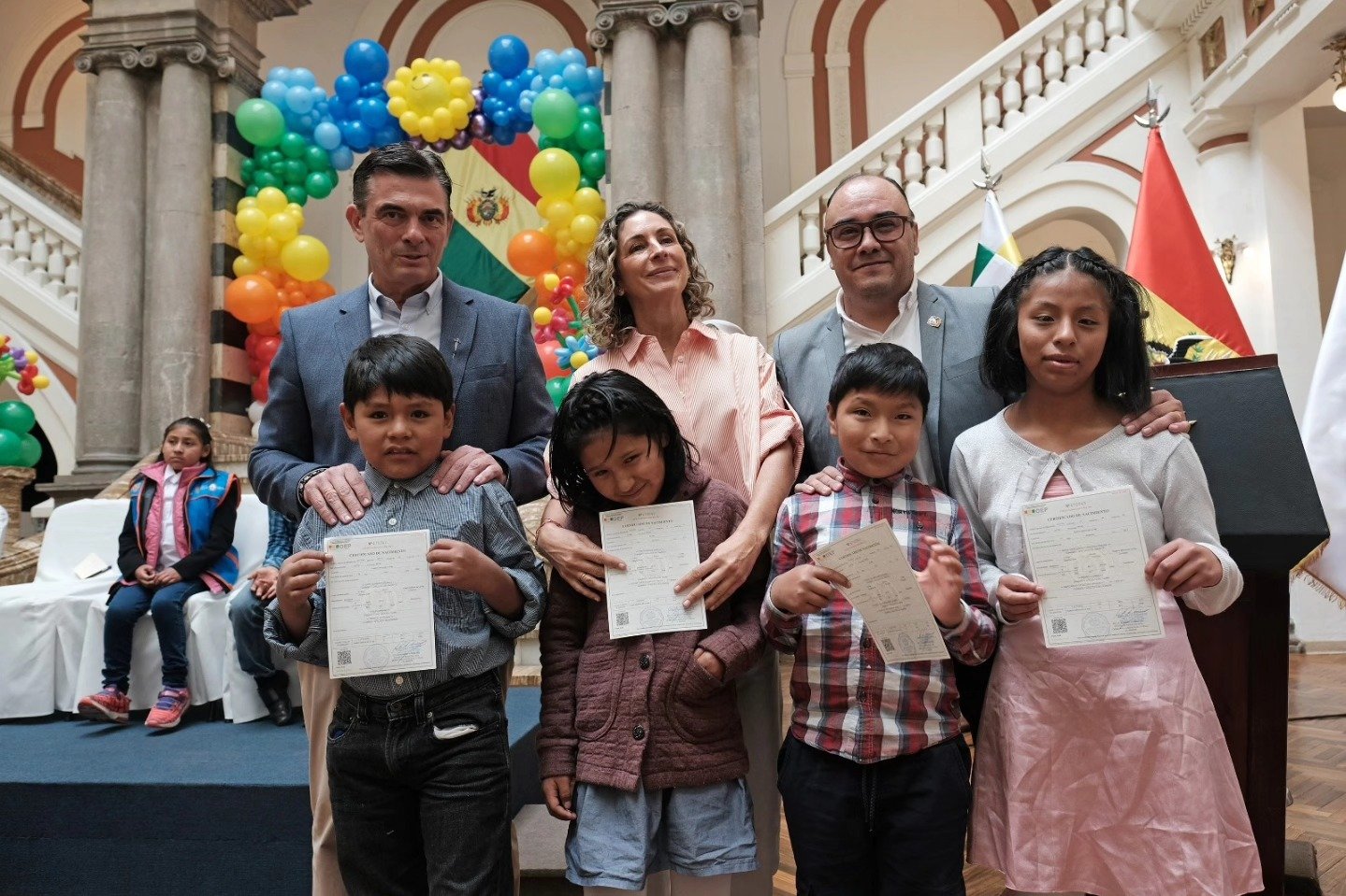 Anuncian programa de certificados de nacimiento gratuitos por el Día del Niño 5 5