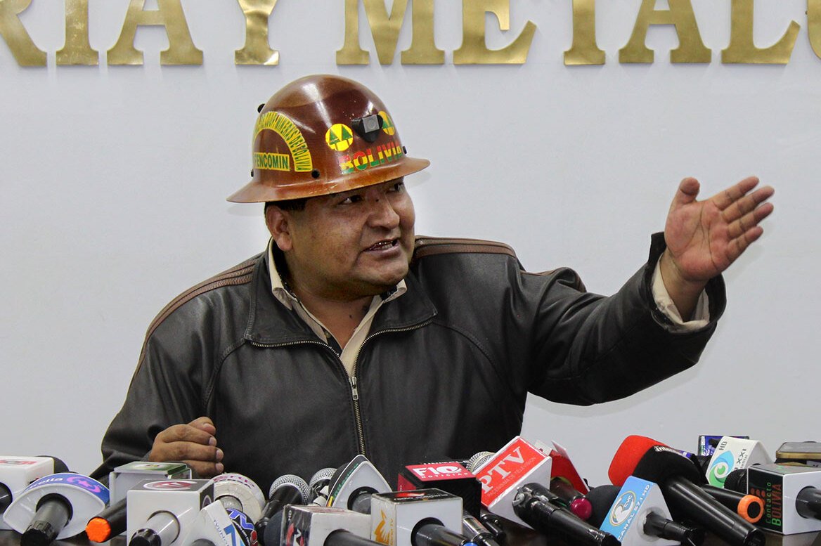 Gobierno advierte con «mano dura» a avasallamientos y minería ilegal 506064080 122243581316068615 4532179941532877978 n 1