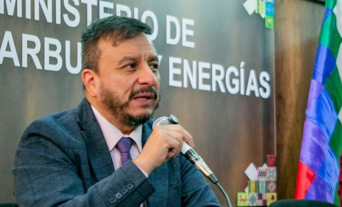 Calidad de la gasolina: Hidrocarburos confirma asistencia de Medinaceli a informe en el Senado 588954651 122109206637068736 1922045591810332312 n 1