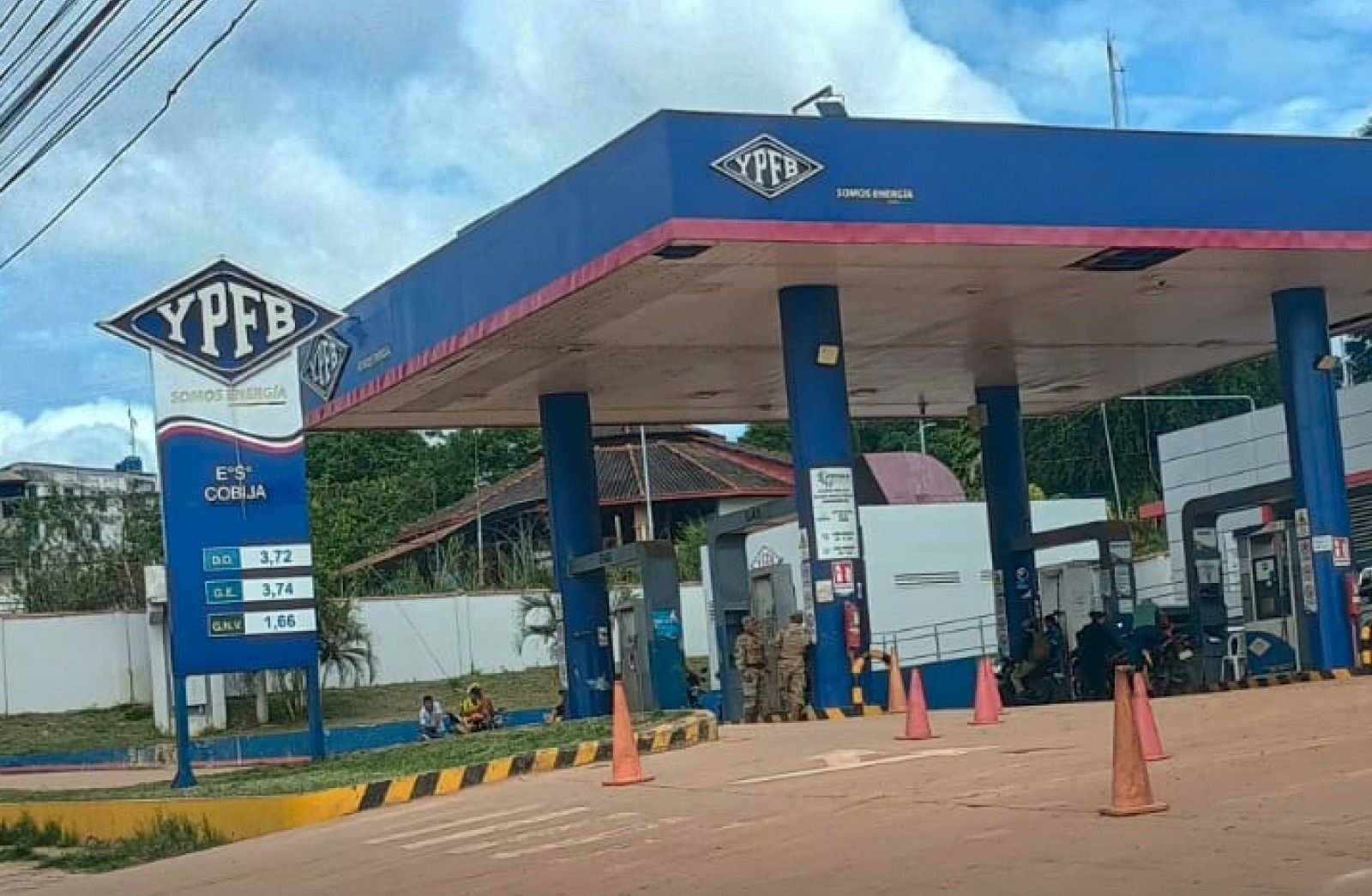 ANH instruye a YPFB garantizar provisión de combustible en feriado por Carnaval 607149453 1310797194421968 6159745545558746206 n 1