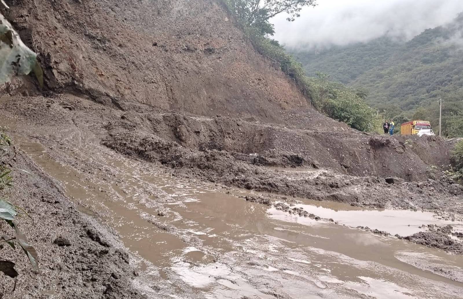 Mazamorra deja intransitable la vía Asunta–Chulumani en el norte paceño 638319238 1622430056093771 5076311768825360062 n