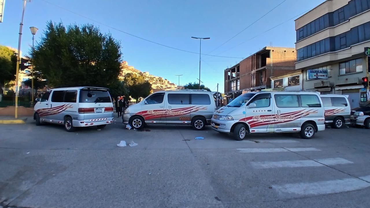 Terminal de Buses de La Paz suspende viajes al interior del país por bloqueos 661715954 1461517705988632 2551085168164778517 n