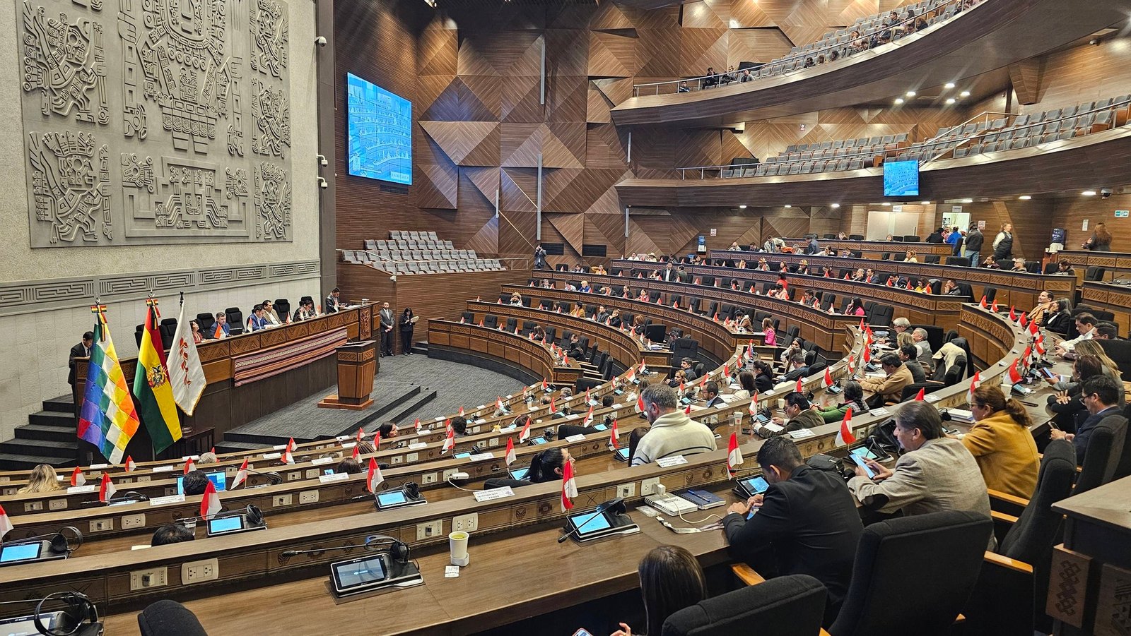 Asamblea Legislativa reinstala sesión de interpelación al ministro Medinaceli 663230503 1351477587012477 7987593498545741764 n