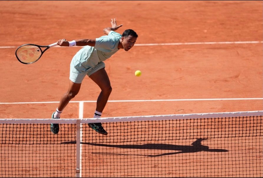 El boliviano Hugo Dellien queda eliminado de Roland Garros tras caer ante Valentin Royer 706504608 18588304174061397 7807054196749465755 n