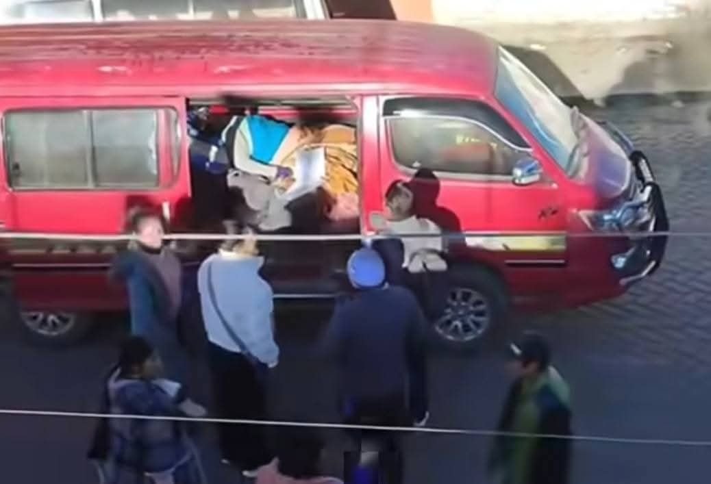 Novena baja por bloqueos: Policía confirma muerte de una mujer rumbo al hospital en El Alto 714852637 1329079759357674 428418619073869560 n