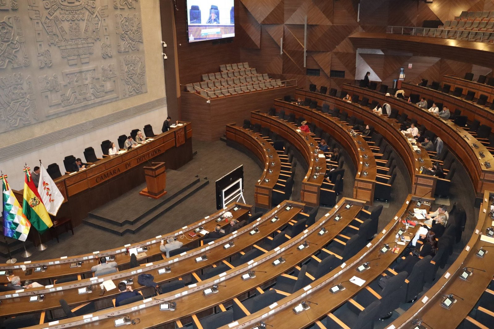 Diputados pide al Gobierno ‘corredores aéreos humanitarios’ para medicamentos y alimentos 719637734 1328740742772928 4546840756281623286 n