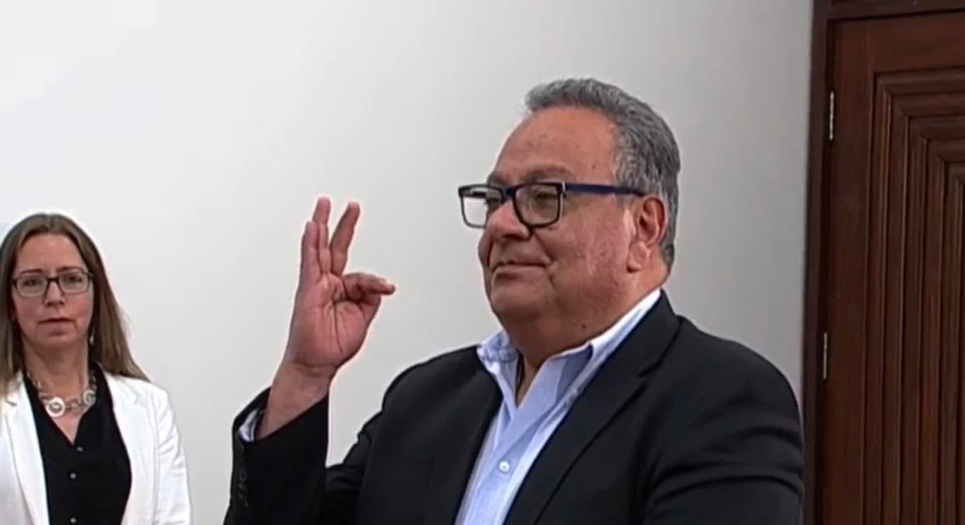 Presidente Paz posesiona a Erick Sanjinés como nuevo ministro de Educación 720065271 1013024714818599 7096417244710319476 n
