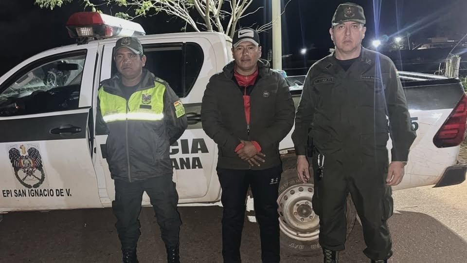 Santa Cruz: Liberan a militar retenido por bloqueadores en San Julián 721757229 1480352137465095 444617062662401854 n