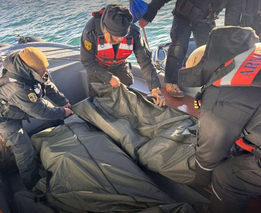 Militares y civiles mueren mientras ayudaban a afectados por bloqueos en el Titicaca 722314091 1503914821752012 8800025284142587656 n e1781133740553