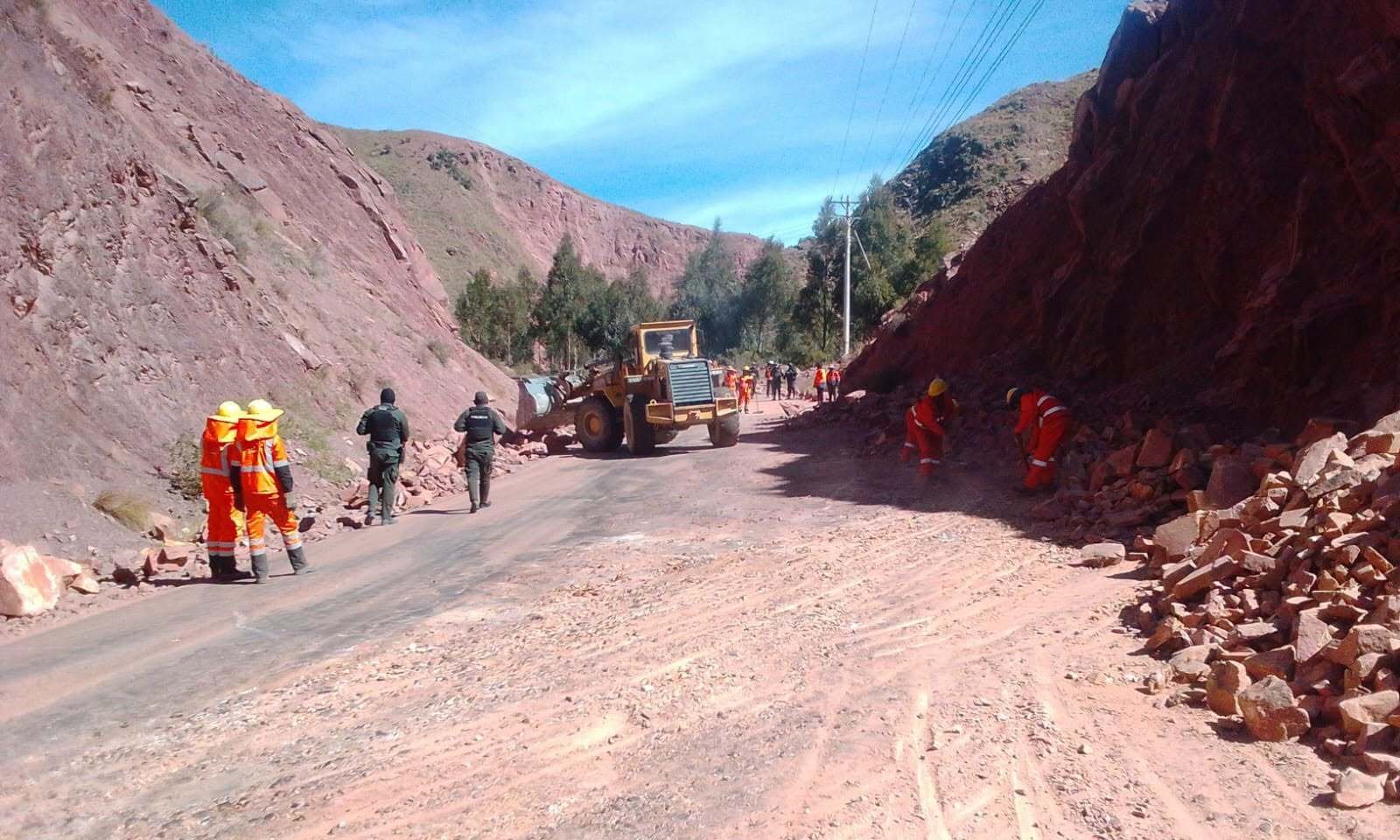 Bolivia recupera la libre circulación tras más de 50 días de conflictos 726704805 1939658253440236 6484769884933647819 n 1
