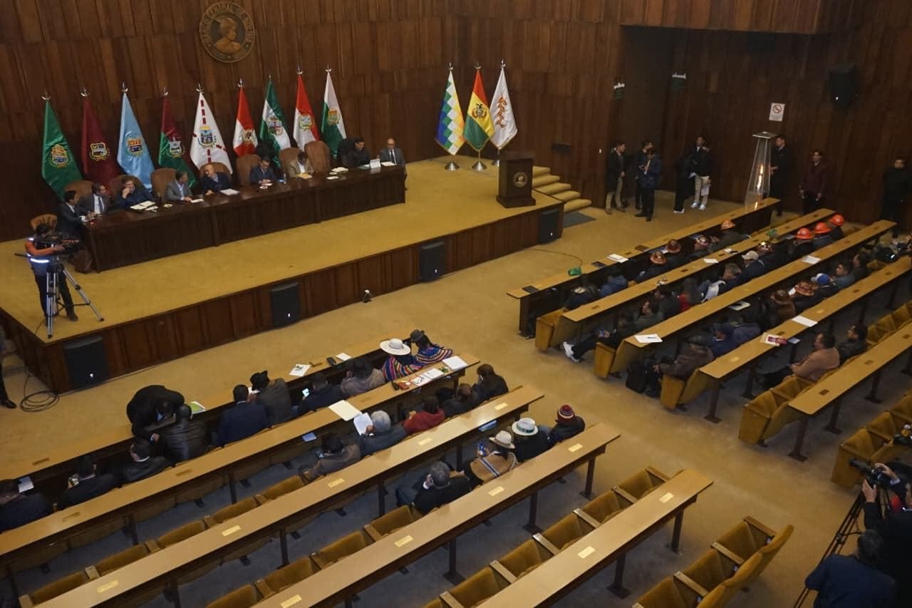 Declaran cuarto intermedio en diálogo del Gobierno y la COB 727125172 1452262363611430 6946162041979796006 n