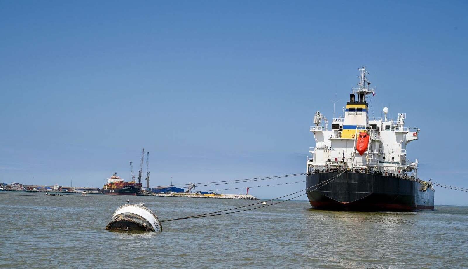 YPFB inicia descarga de diésel en Arica y prevé reforzar importación con nuevas rutas 756528007 1006131005514053 1357488275994548227 n 1