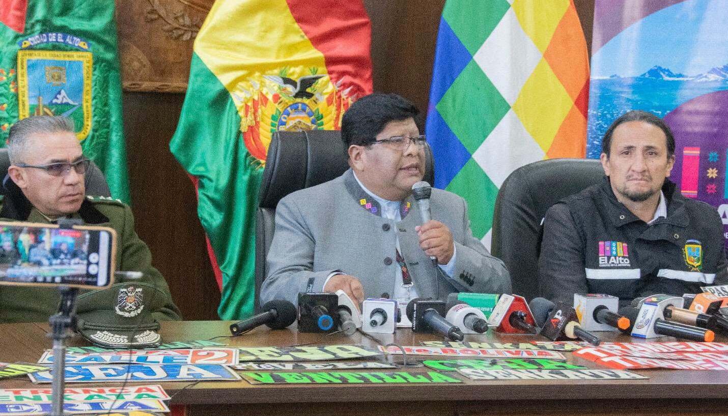 Roca convoca a choferes para abordar observaciones al plan contra el trameaje en El Alto 763107044 1558180299425665 1711272177380666924 n 1