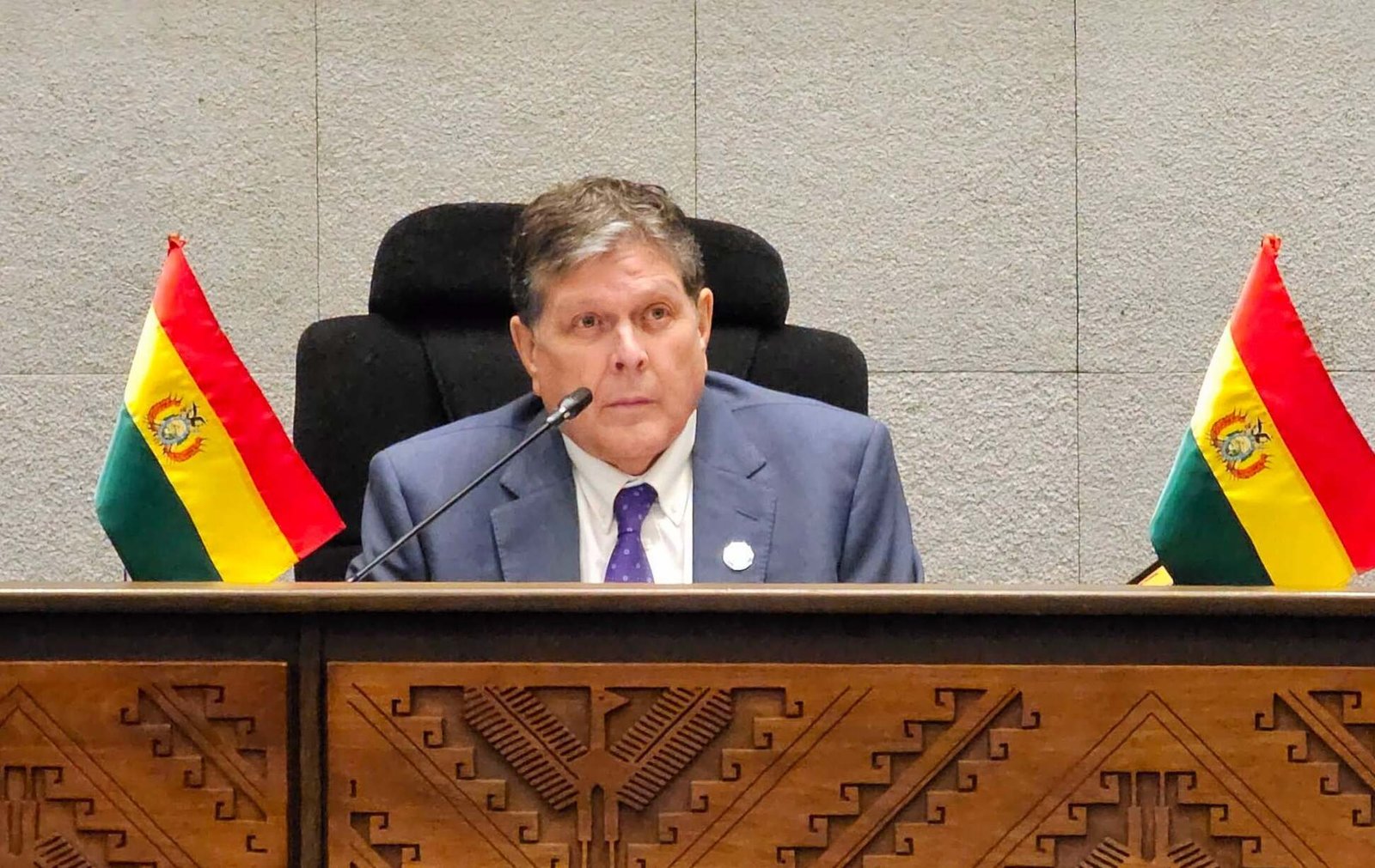 Legislativo inicia interpelación al ministro Blanco por contratos y suministro de combustibles 785895414 1073791642246263 7208675178317026924 n 1