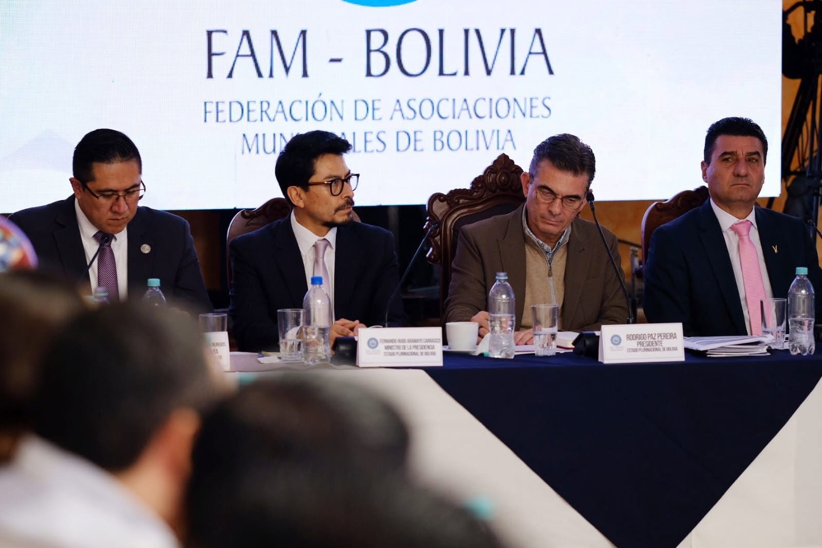 “Se puede mejorar, no retroceder”: Paz descarta abrogar el Decreto 5676, del diésel 787797586 122145034335136632 3902360775181106119 n