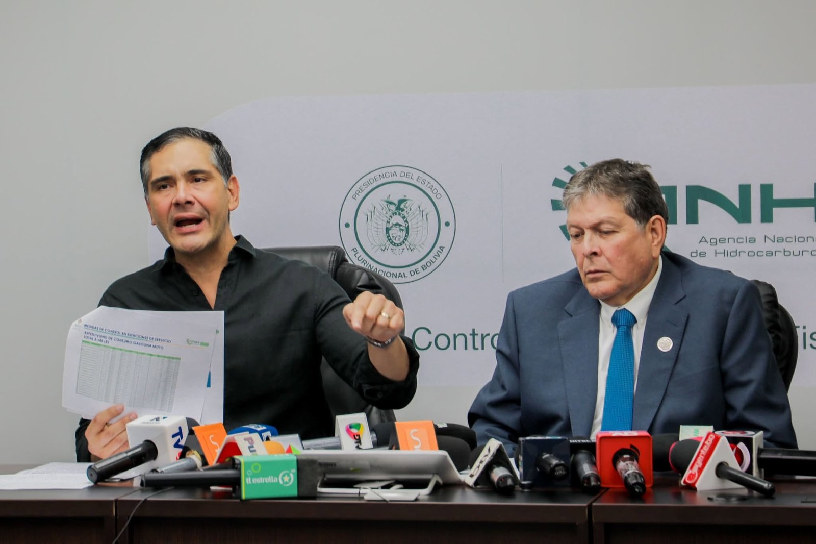 Gobierno denuncia desvío de 22 millones de litros de combustible en un mes 798077753 4649545595372250 1400769067307543593 n