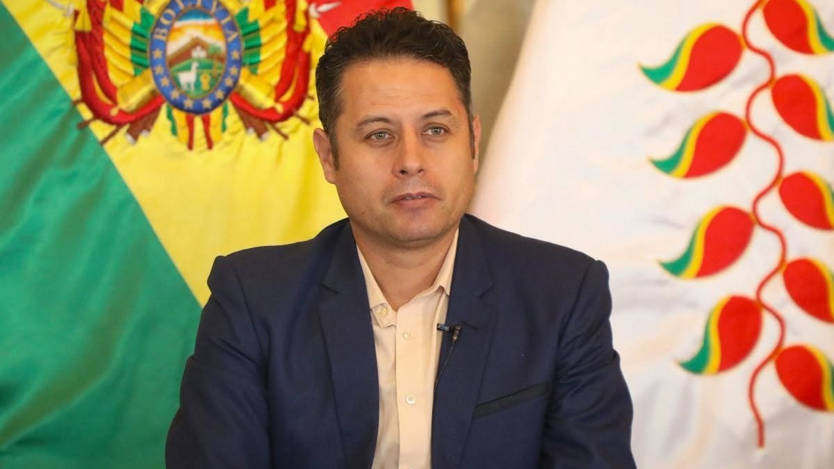 «No es golpe»: Lara invoca art. el 169 de la CPE y se declara Presidente en Ejercicio de Bolivia tras viaje de Paz a EEUU 799239260 1582728139492838 2572158436335188131 n