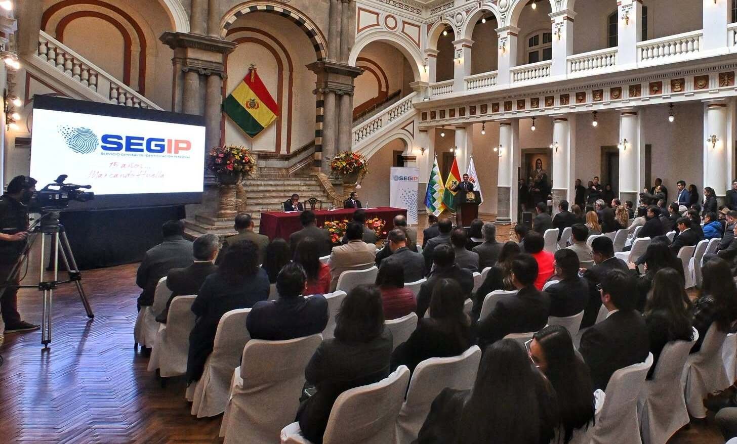 Segip lanza nuevos servicios digitales para renovación del carnet y certificación de datos 812167172 2049073879086216 2228888132018359490 n 1