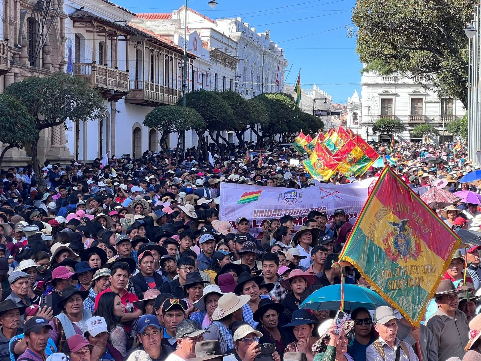 Chuquisaca da 48 horas al Gobierno para abrogar decreto del diésel y rechaza alza de pasajes en Sucre 825340640 1436808611873841 6490452421765443731 n