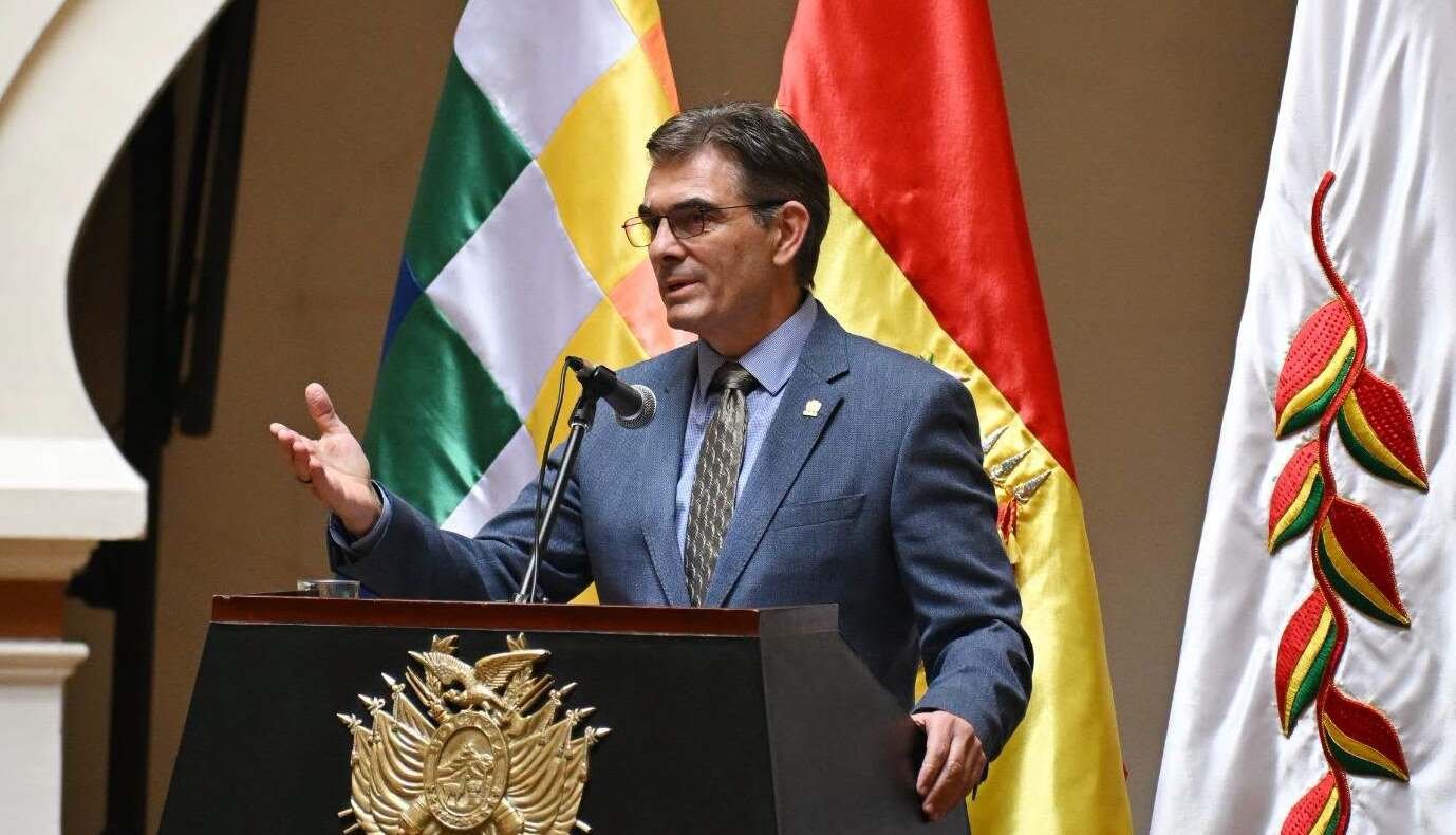 Presidente Paz anuncia un “octubre negro” para las mafias y la corrupción 836760206 1434826041915344 8407397801484307247 n 1