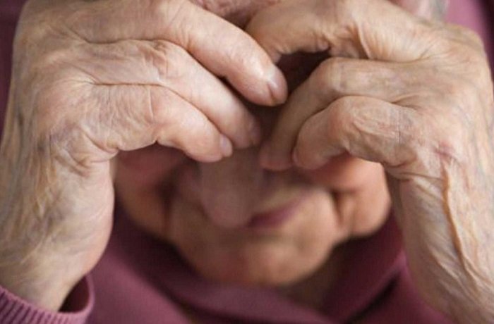 12 días de impedimento para la adulta mayor que fue golpeada por sus hijos en Potosí ADULTA MAYOR