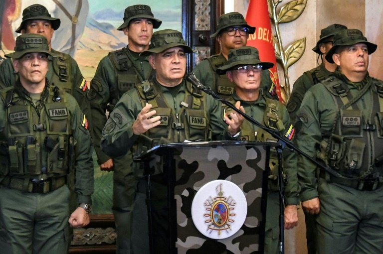 Las Fuerzas Armadas de Venezuela reafirman su «absoluta lealtad» a Maduro Armada Dominicana